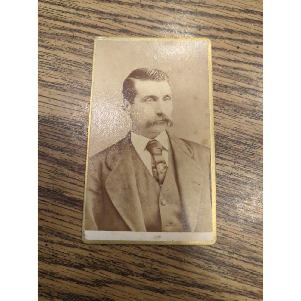 Antique Cabinet Card Man Gentleman Victorian Portrait Syracuse NY Art Gallery